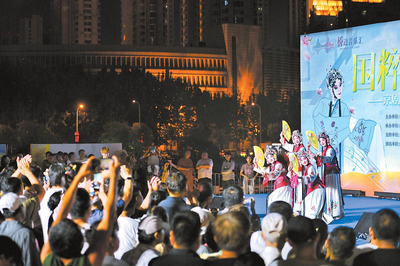 跟著演出去旅行文旅聯(lián)動(dòng)掀消費(fèi)熱潮